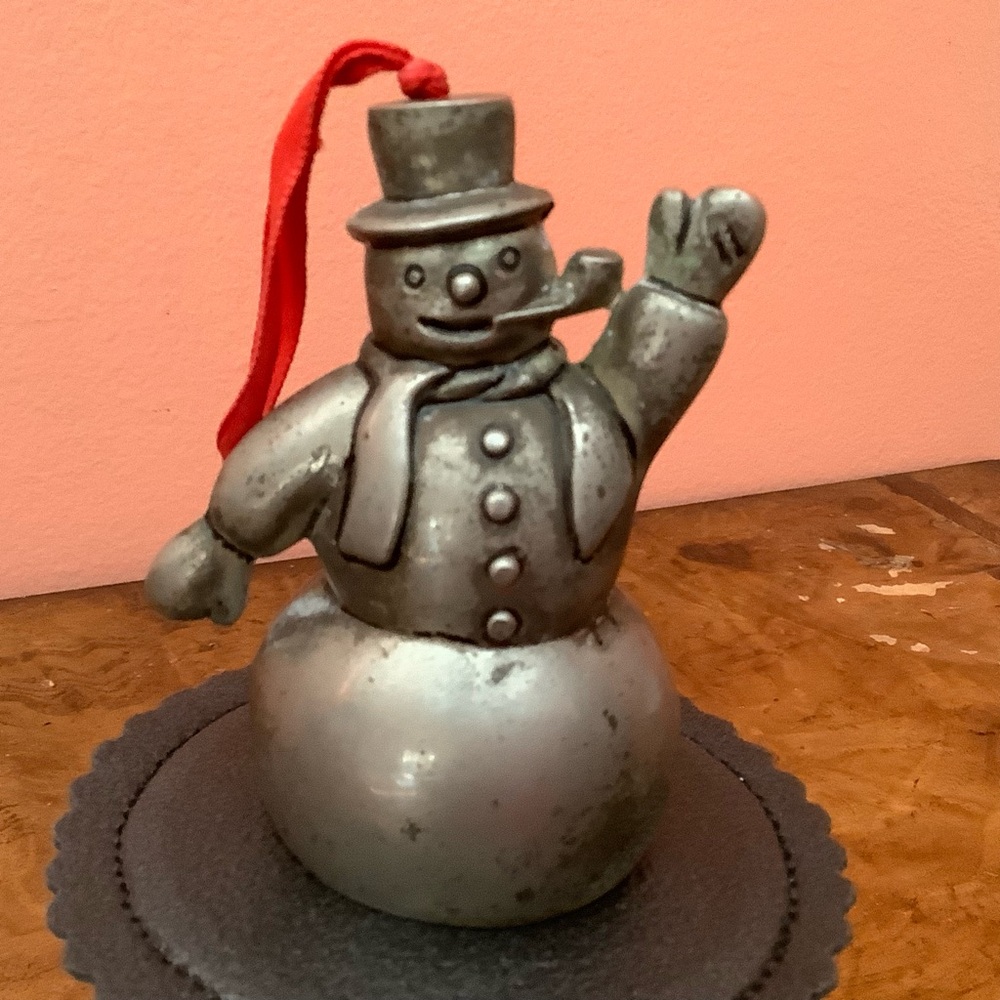 Godinger Silver Art Co Frosty The Snowman Bell Ornament 3”